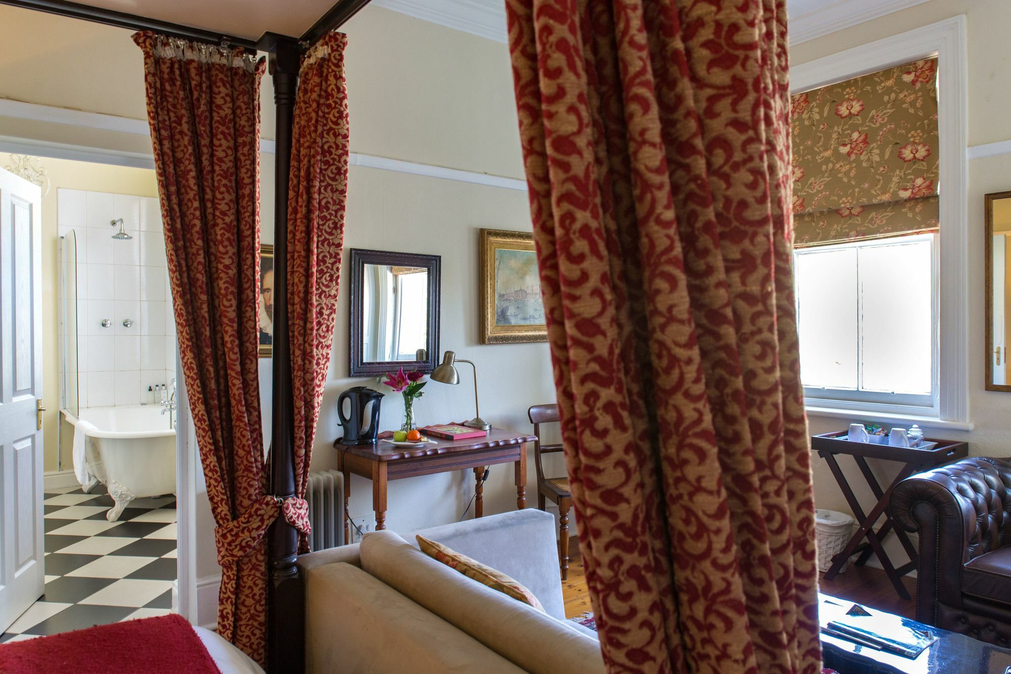 Brooklands House Hotel Fokváros Kültér fotó